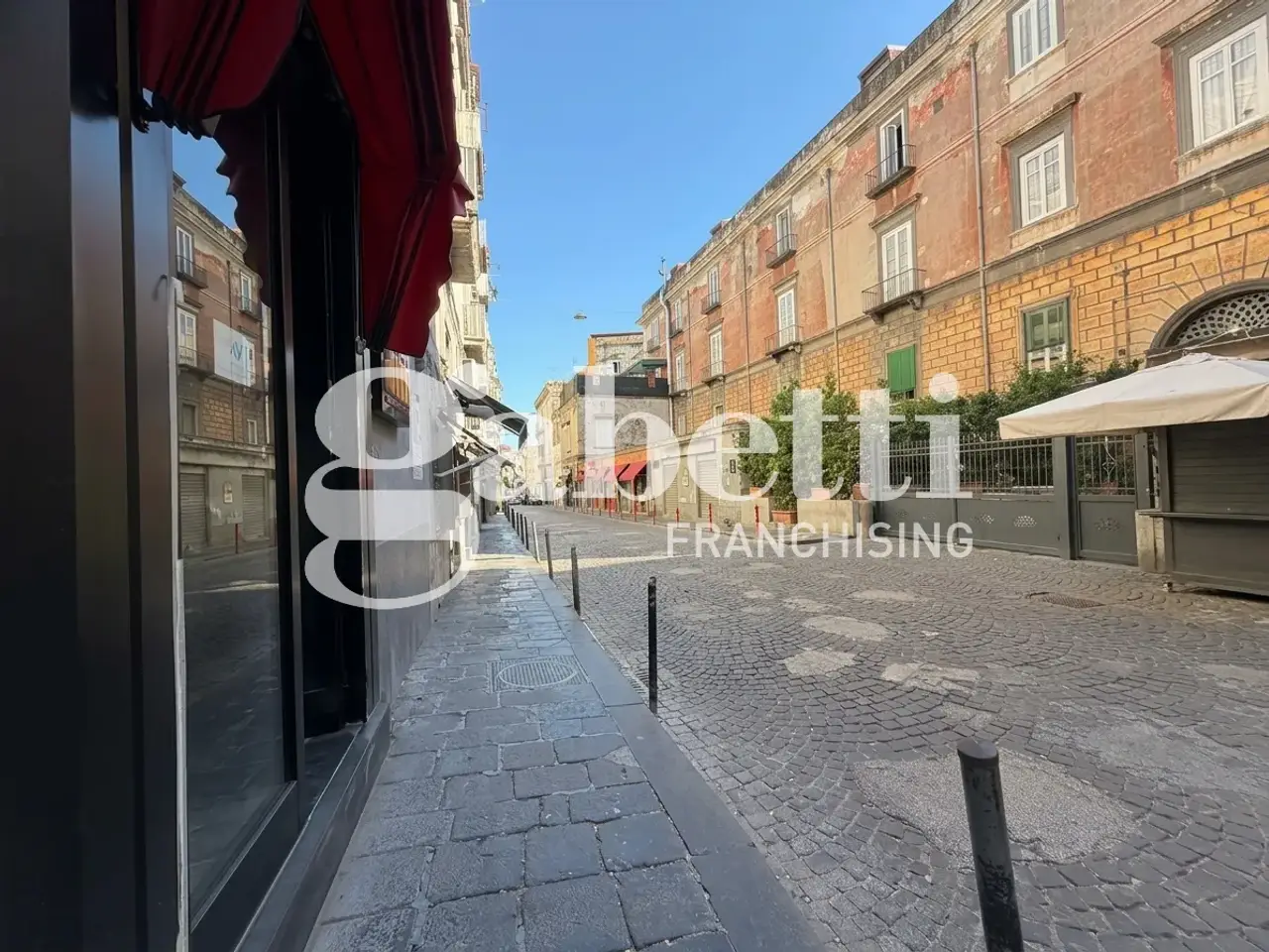 Negozio in Via Arena della Sanità 12, Napoli, {3} - Foto 2