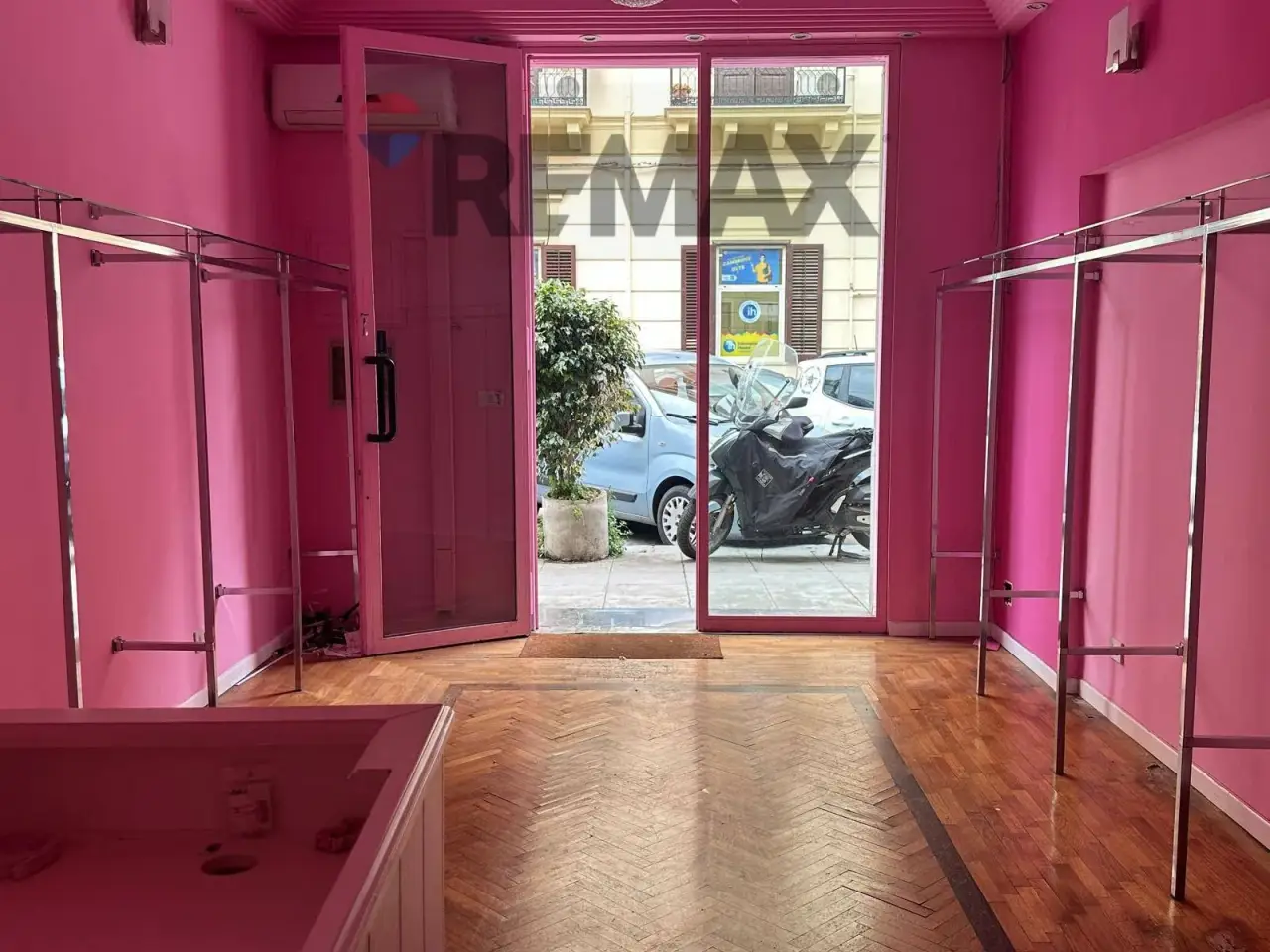 Negozio in Via Gaetano Daita 22, Palermo, {3} - Foto 2