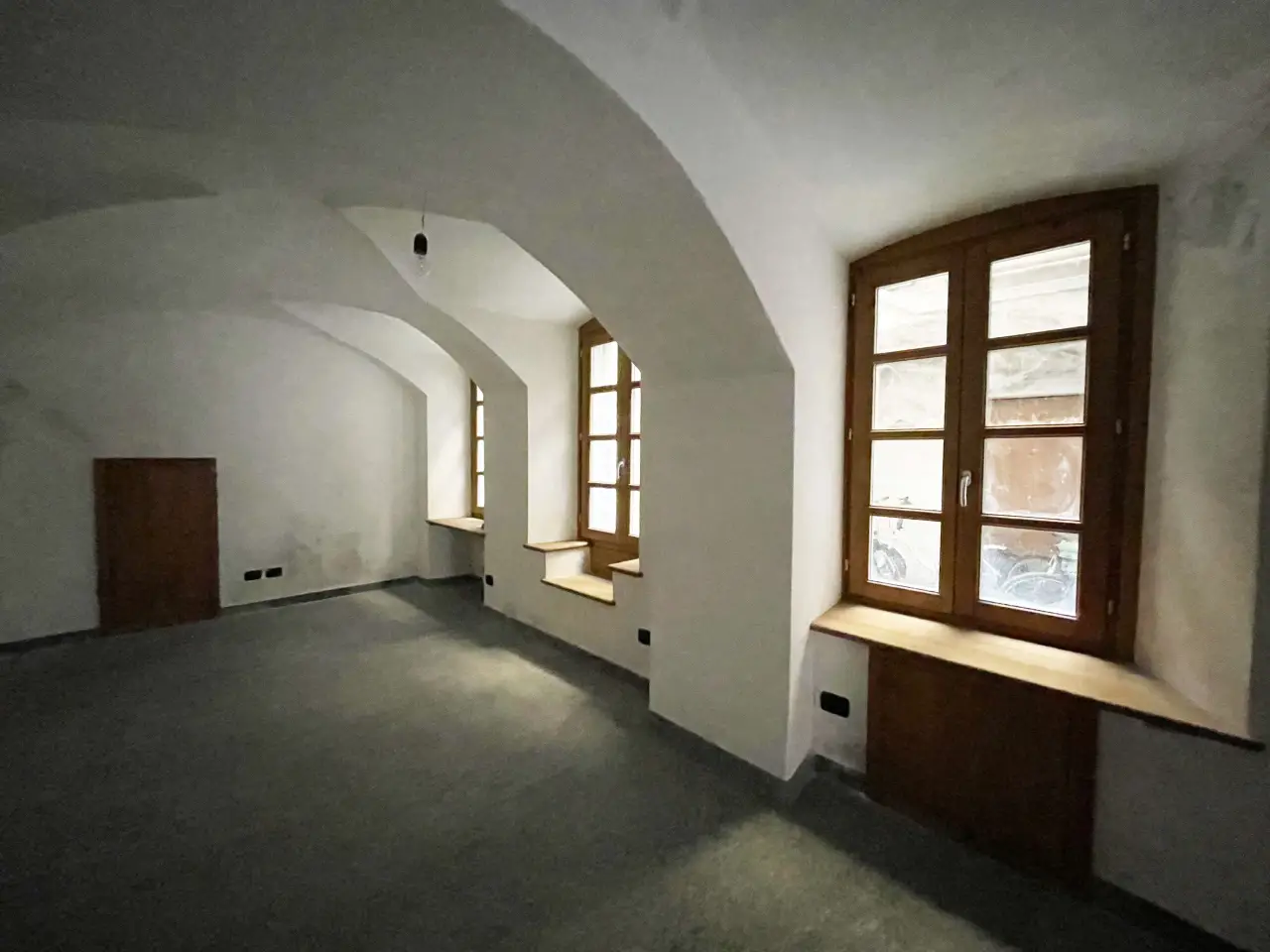 Negozio in Via Paolo Bossi , Chiavenna, {3} - Foto 2