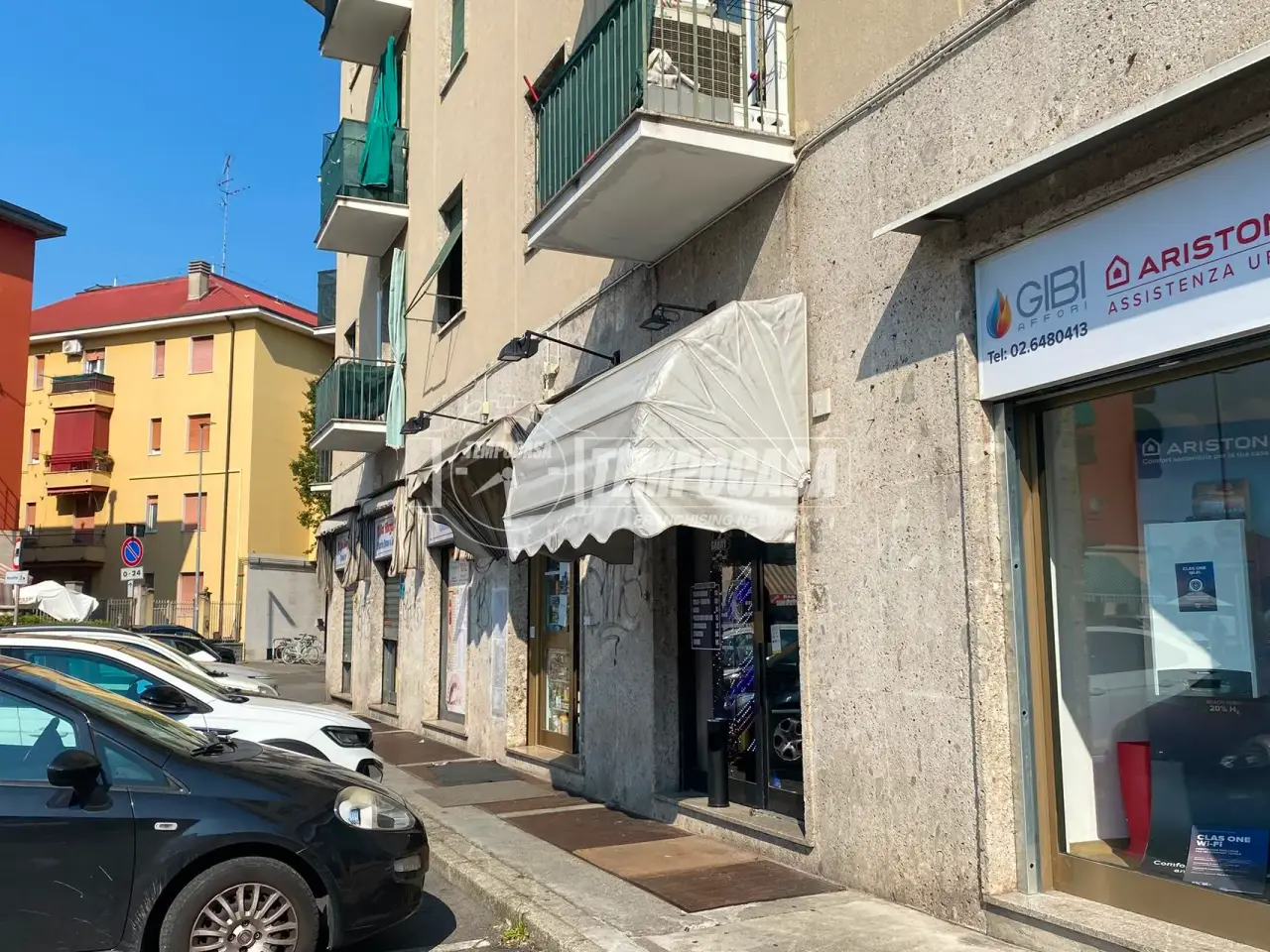 Negozio in Via Vittorio Veneto 113, Bresso, {3} - Foto 2
