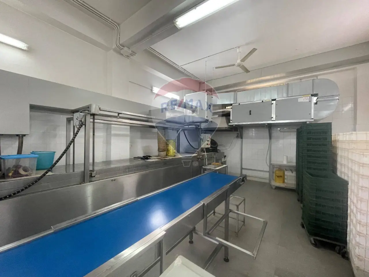 Laboratorio in Via Aldo Moro 28, Santa Maria Di Licodia, {3} - Foto 1
