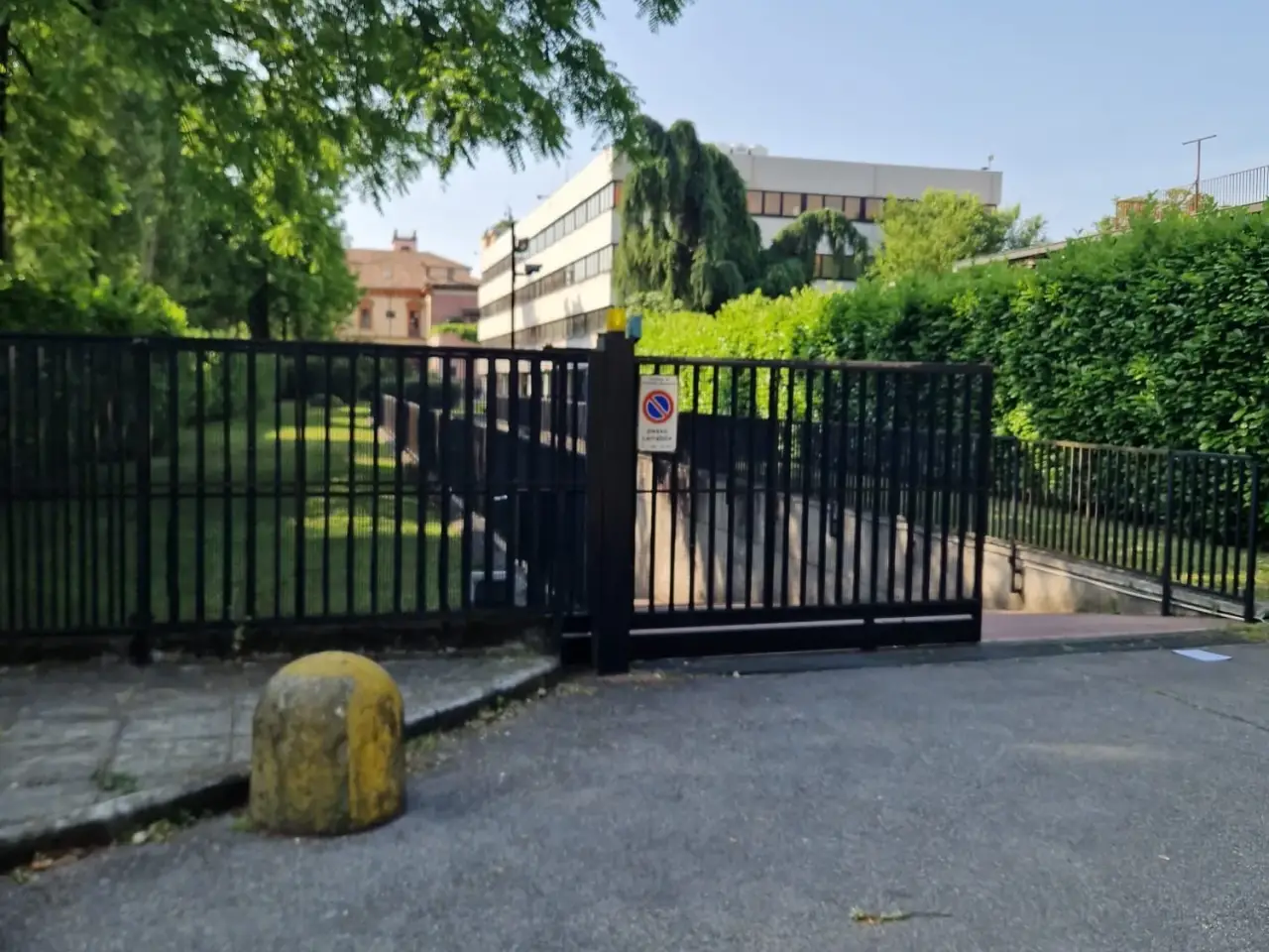 Parcheggio chiuso in Piazza Antonio Gramsci 58/a, Cinisello Balsamo, {3} - Foto 2