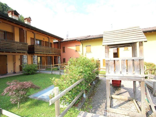 3-room flat in Via Valle di Tede, Onore - Photo 1