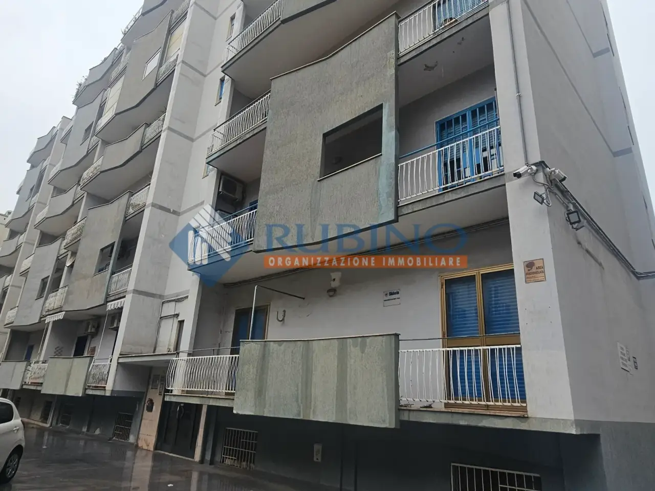 Magazzino in Via Pasubio 155, Bari, {3} - Foto 2