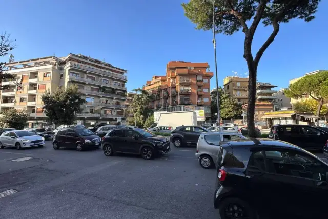 Quadrilocale in vendita, Piazza Irnerio 67, Roma - Foto 1