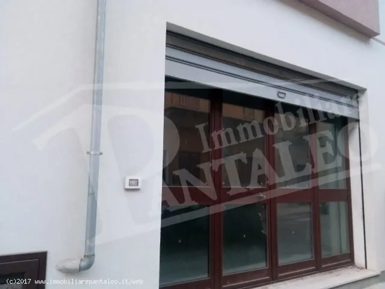 Esercizio commerciale in 
Via Edoardo Alagna									, 
Marsala									, Marsala, {3} - Foto 1