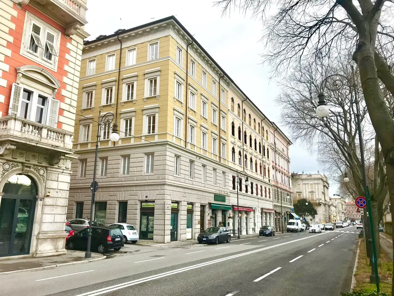 Ufficio in Viale Miramare 15, Trieste, {3} - Foto 1