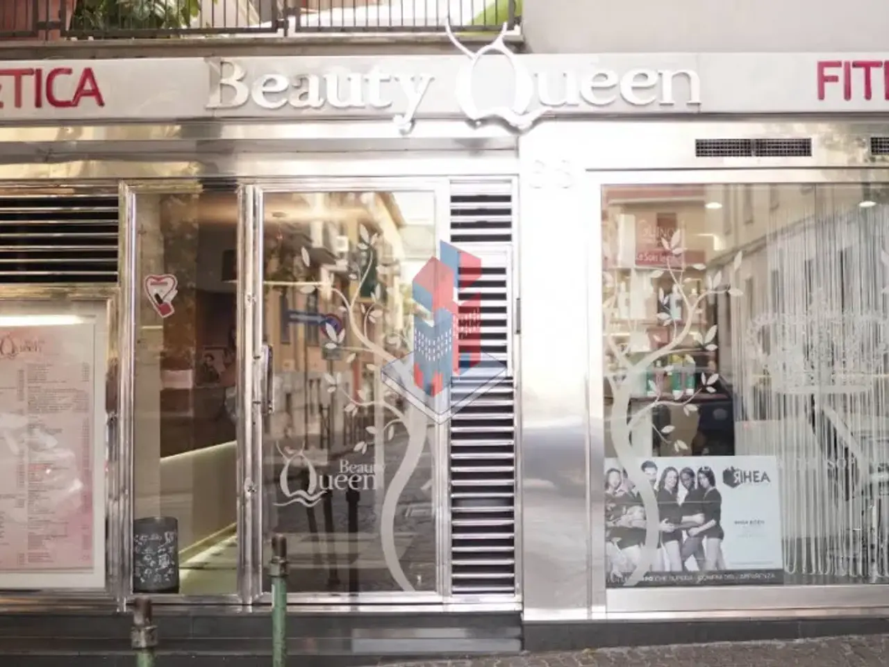 Negozio in Vomero - Via Gianlorenzo Bernini, Napoli, {3} - Foto 1