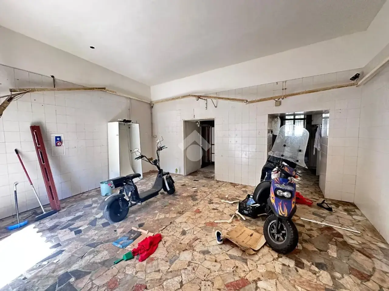 Negozio in Via Regina Margherita, Napoli, {3} - Foto 1