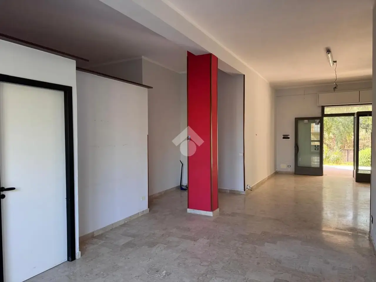Negozio in Via Giuseppe Garofalo 9, Castellammare Del Golfo, {3} - Foto 1