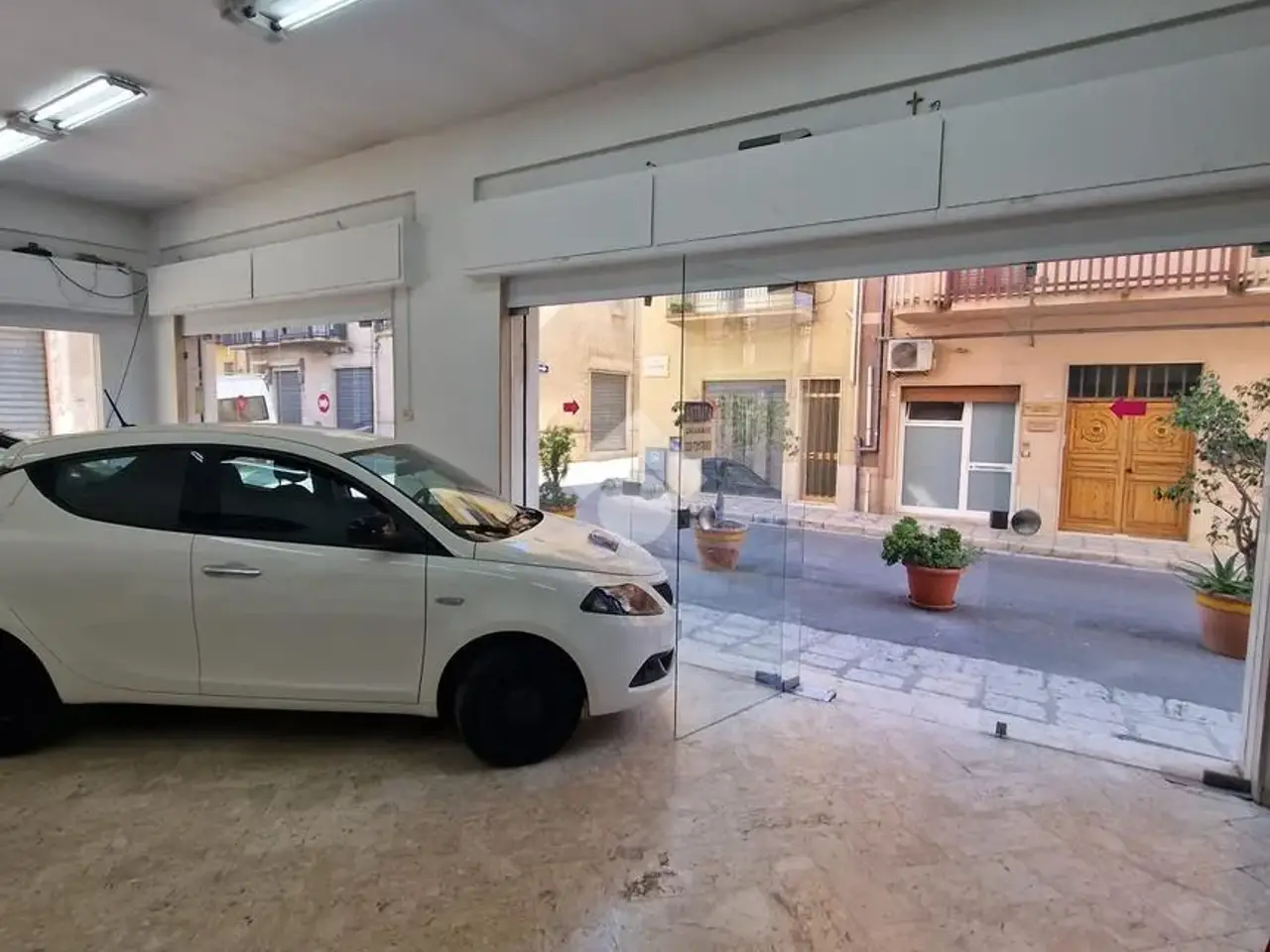 Negozio in Via Santissimo Salvatore 94, Alcamo, {3} - Foto 1