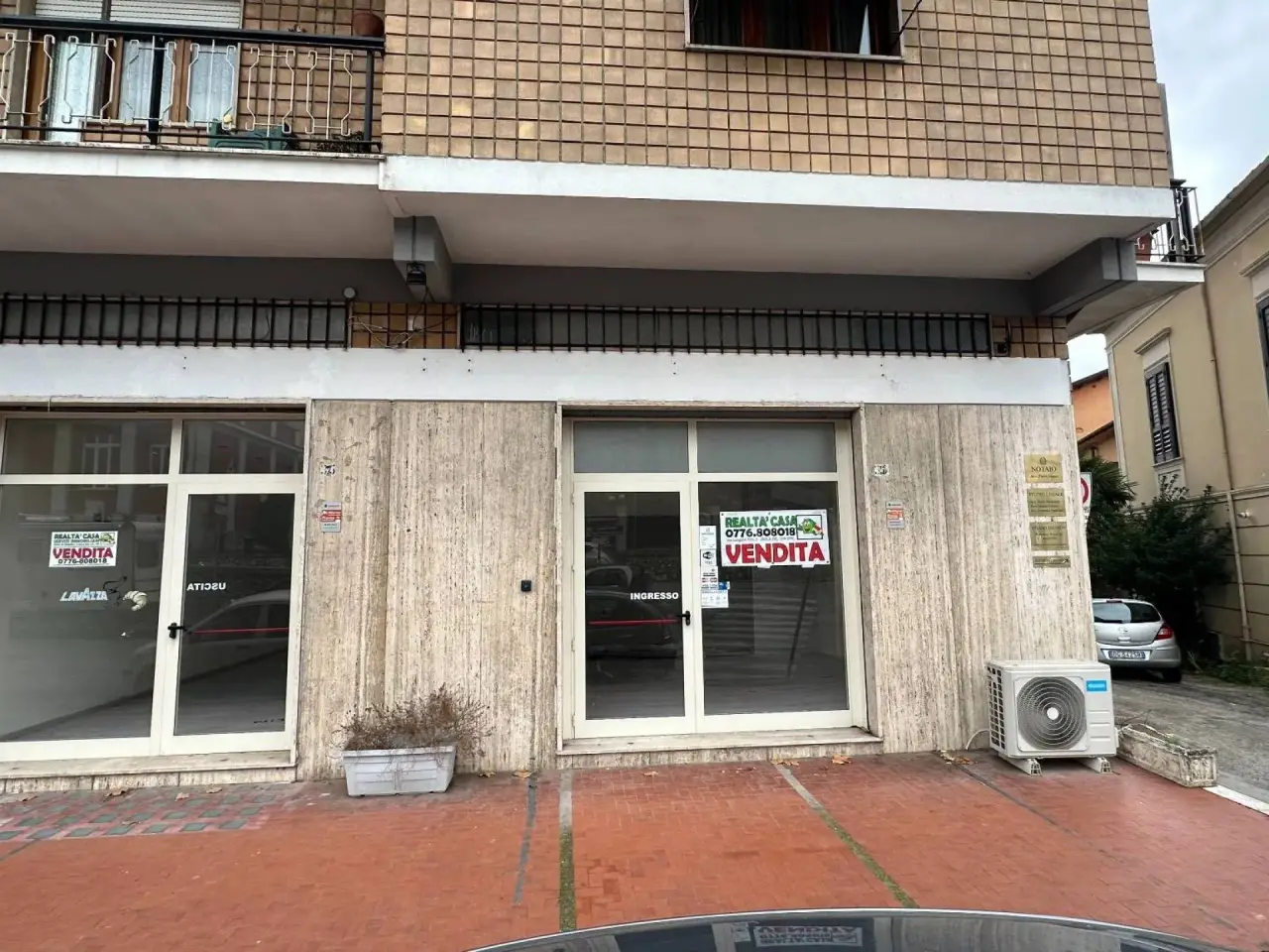 Negozio in Via Piscicelli 5, Isola Del Liri, {3} - Foto 2