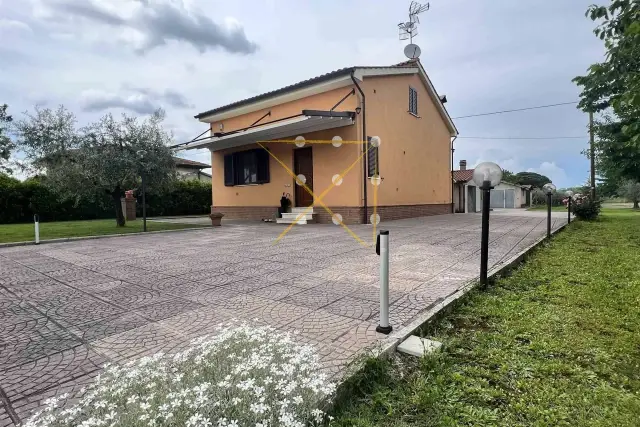 Mansion in Localita Lacaioli, Castiglione del Lago - Photo 1