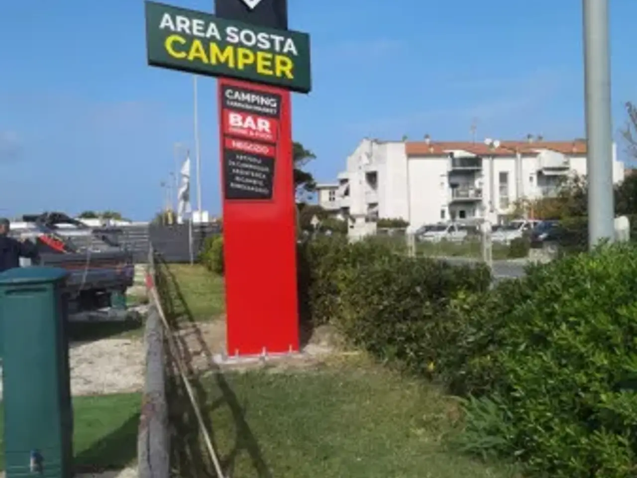 Campeggio in Strada Nazionale Adriatica Sud 108, Fano, {3} - Foto 2