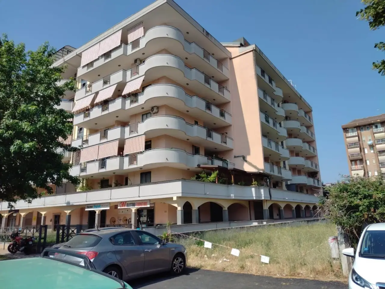 Negozio in Via Boccardo, Santa Maria Capua Vetere, {3} - Foto 1