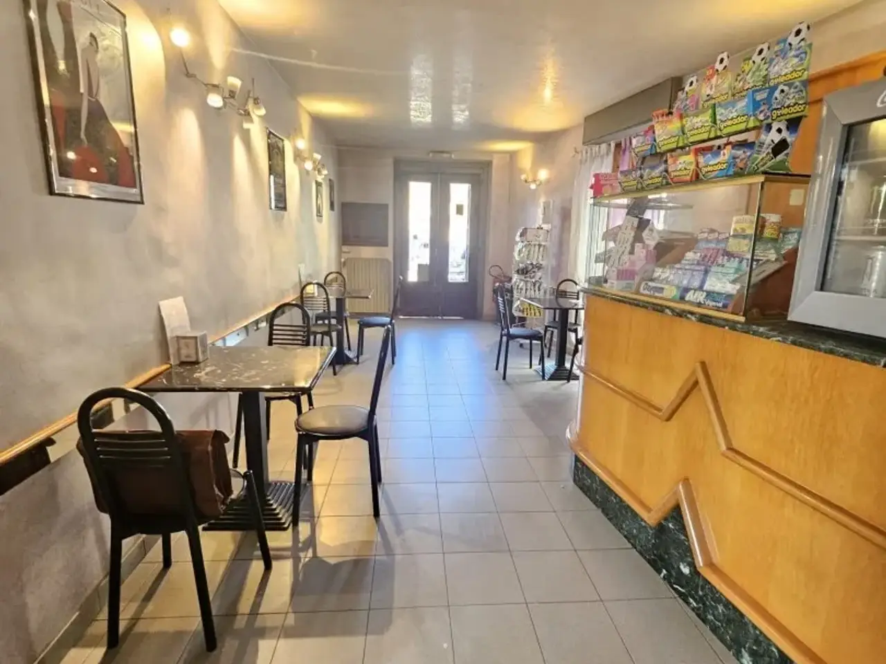Esercizio commerciale in Piazza Piazza Martiri della Libertã&nbsp; 4, Foglizzo, {3} - Foto 1