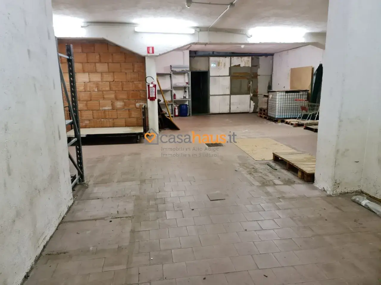 Magazzino in , Bolzano, {3} - Foto 1