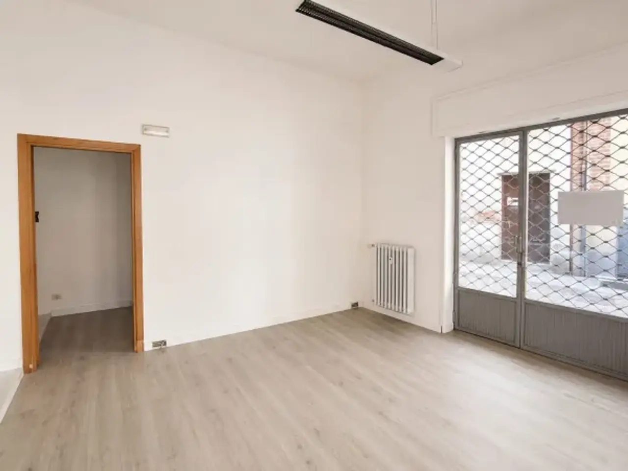 Negozio in Via Giosuè Carducci, Asti, {3} - Foto 2