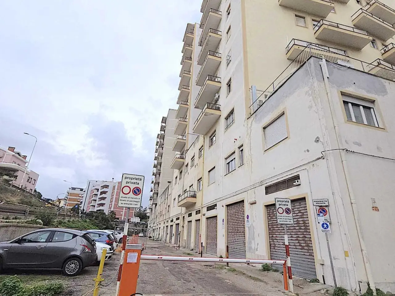 Ufficio in Via Alfredo Oriani, Cagliari, {3} - Foto 1