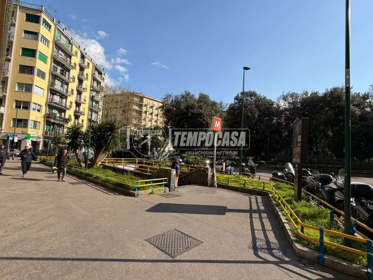Negozio in Via Ugo Niutta, Napoli, {3} - Foto 2