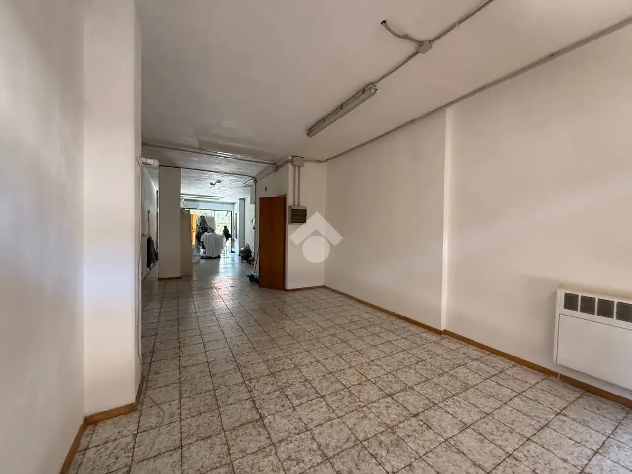 Negozio in Via della Valle 242, Cesena, {3} - Foto 2