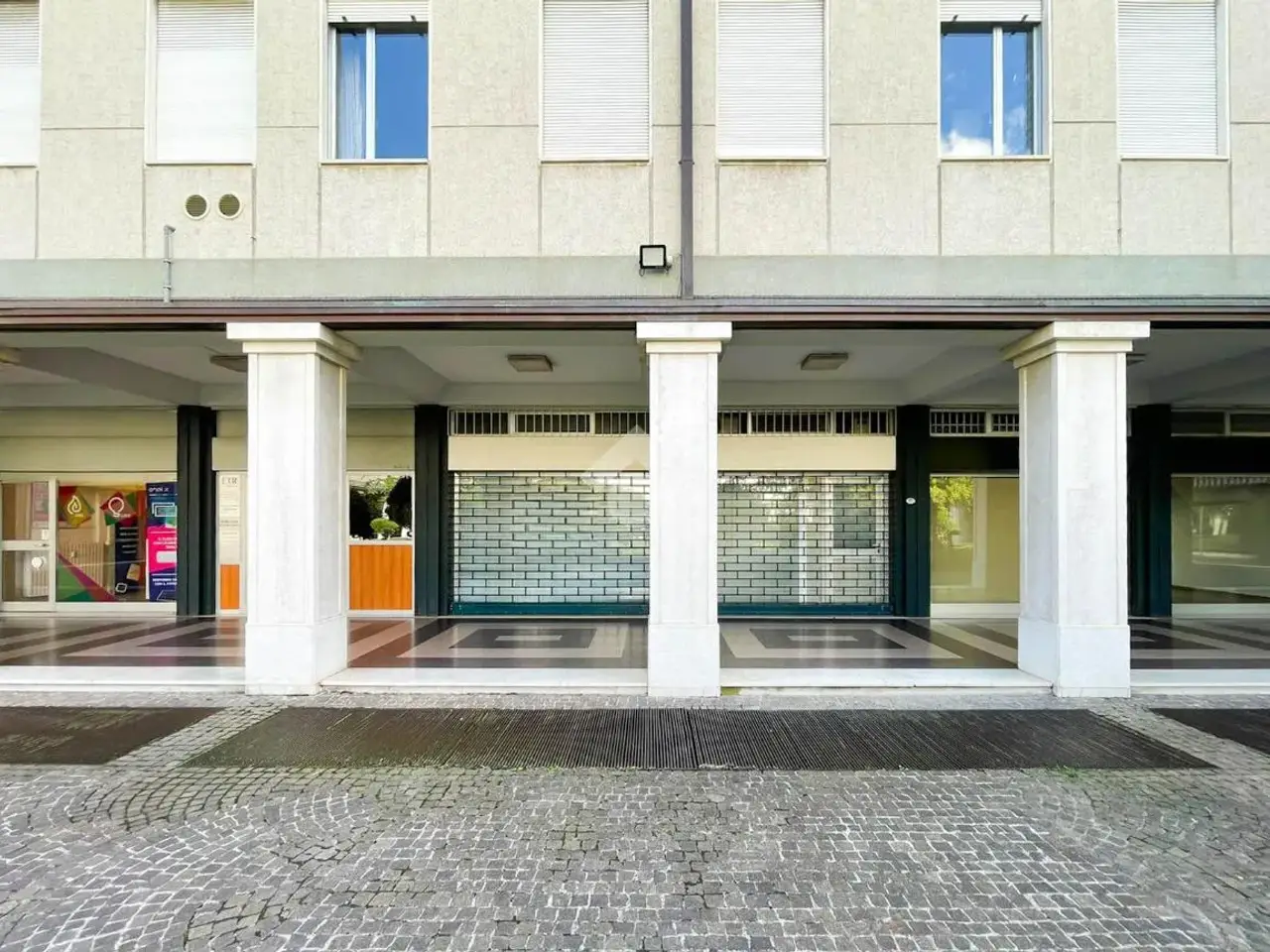 Negozio in Piazza Vittorio Emanuele II, Salo', {3} - Foto 1