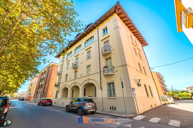 Apartament in Piazza Giovanni Giolitti 9, Bra - Photo 1