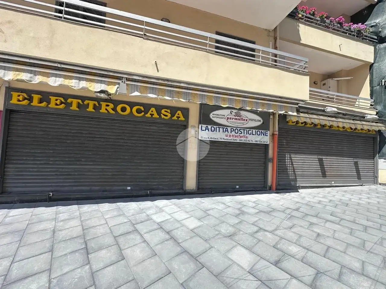 Negozio in Via G. Pergolesi, Pozzuoli, {3} - Foto 1