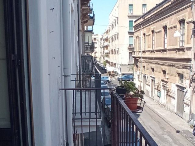 Villa in Viale della Libertà, Catania - Foto 1