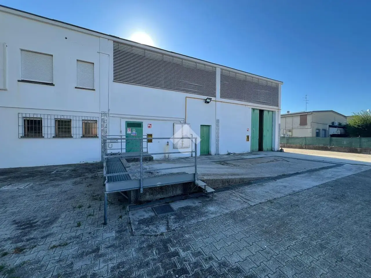 Capannone in Via della Costituzione 46, Correggio, {3} - Foto 1