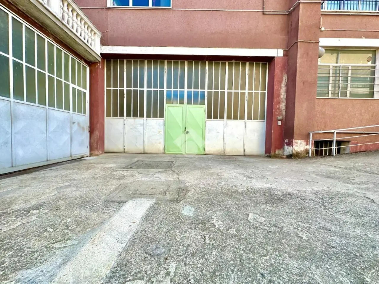 Magazzino in Via Mario Balustra 28, Tortona, {3} - Foto 2