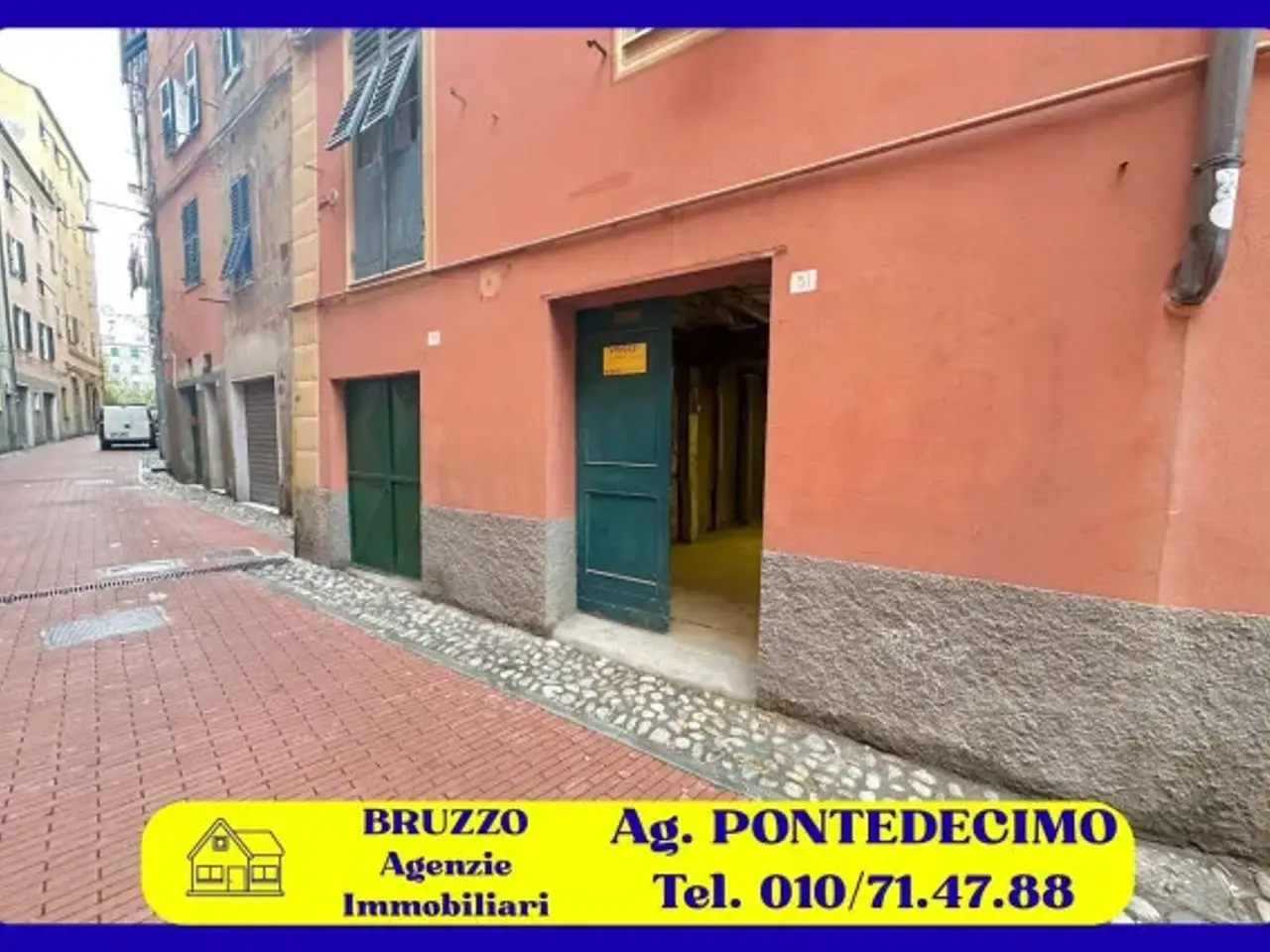 Magazzino in Via Beata Chiara 31r, Genova, {3} - Foto 1