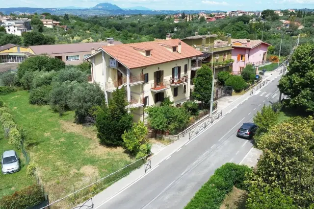 Villa in Via Borgo Nuovo 130, Fara in Sabina - Foto 1