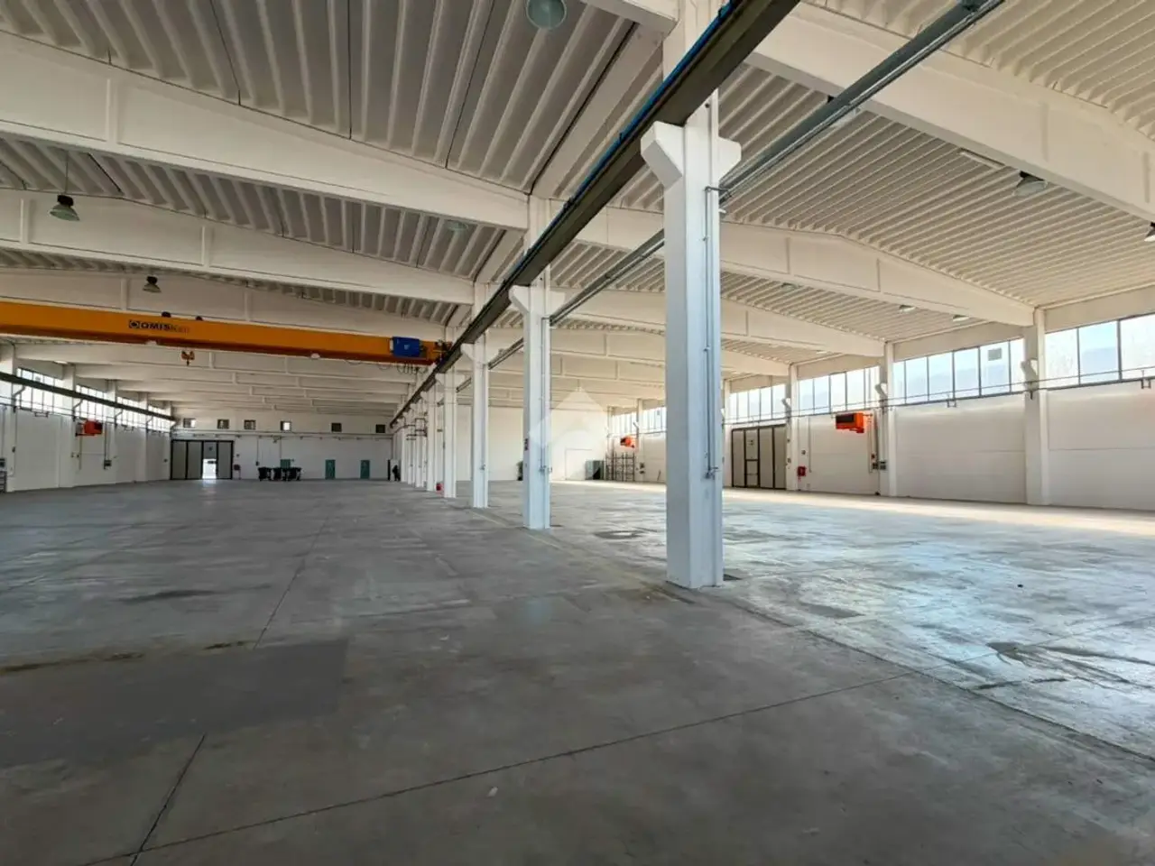 Capannone in Viale della Industria, Piacenza, {3} - Foto 2