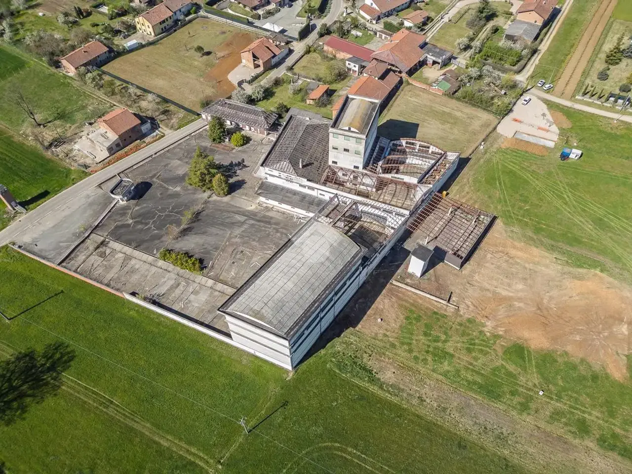 Palazzina commerciale in Complesso Via Riva 70, Moriondo Torinese, {3} - Foto 2