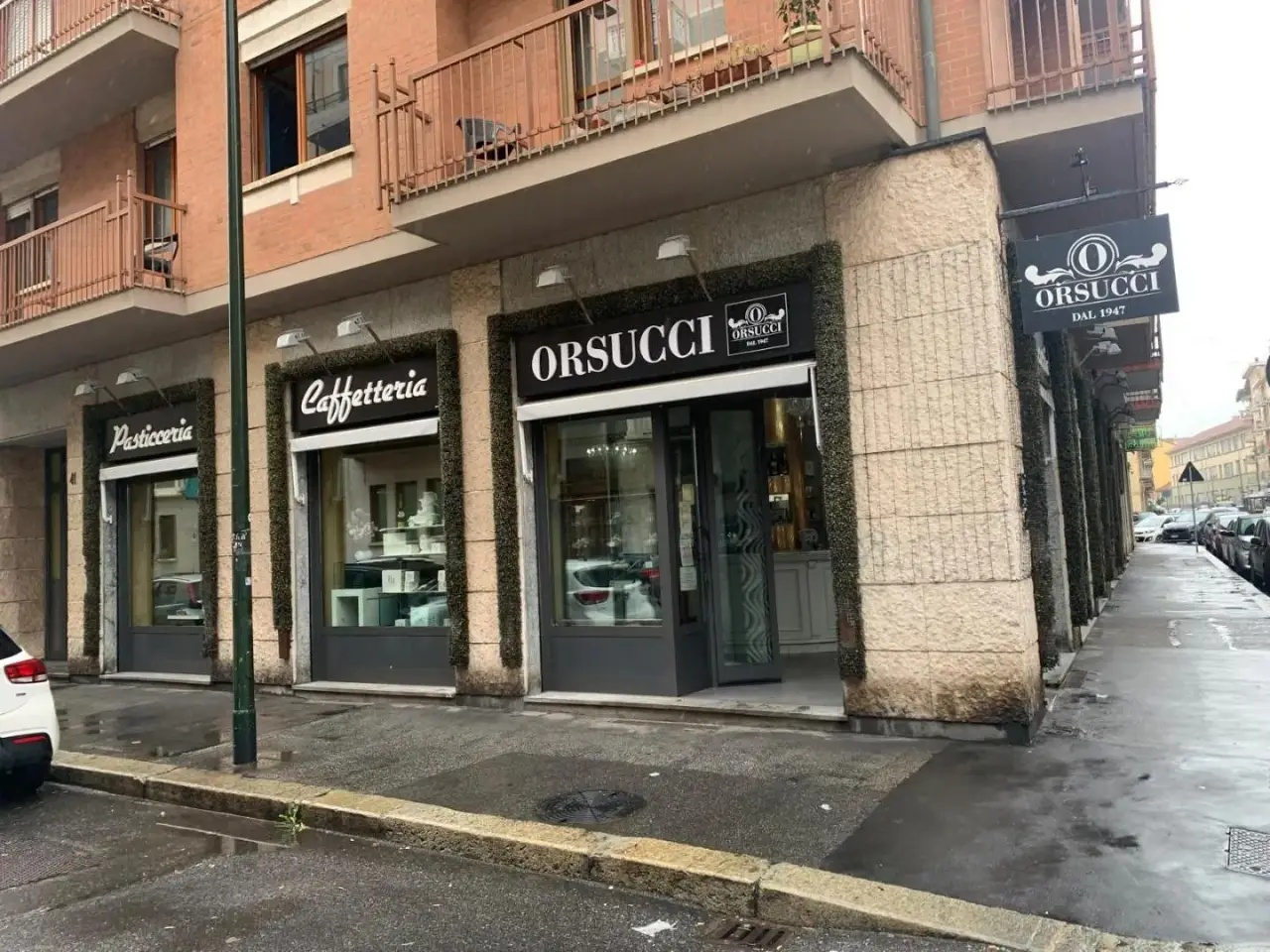 Bar in , Torino, {3} - Foto 1