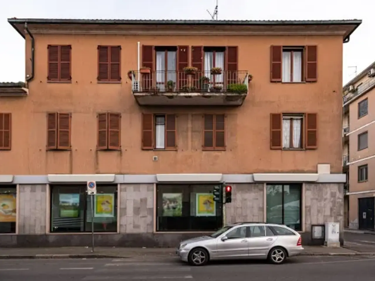 Negozio in Corso Trieste 28, Novara, {3} - Foto 1