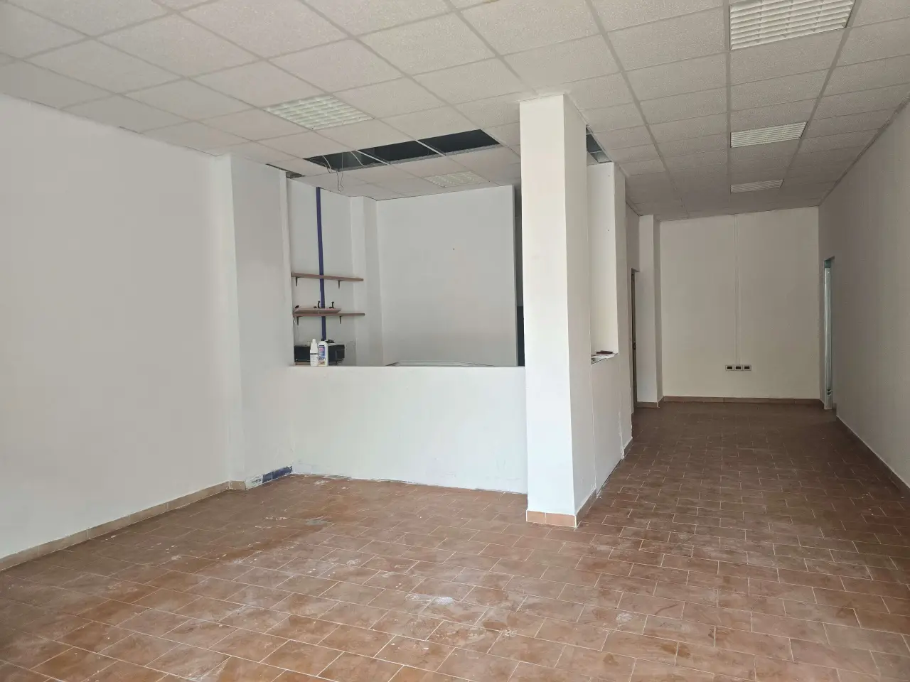 Negozio in Via Siracusa , Catanzaro, {3} - Foto 1