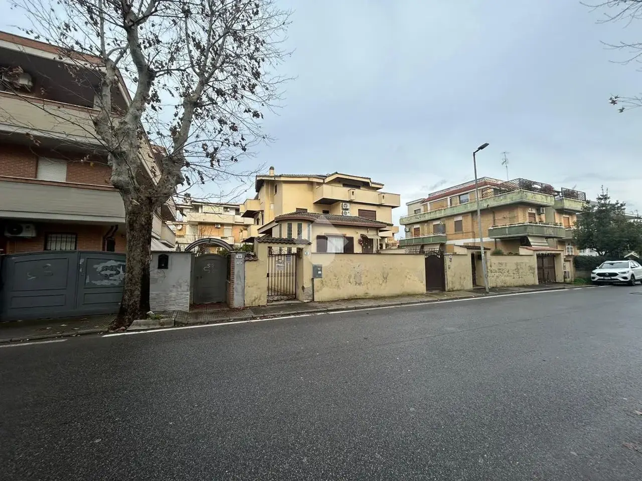 Ufficio in Via dell'Olmo 31, Nettuno, {3} - Foto 1