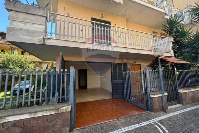 Villa a schiera in Via Mugnano Melito 90, Mugnano di Napoli - Foto 1