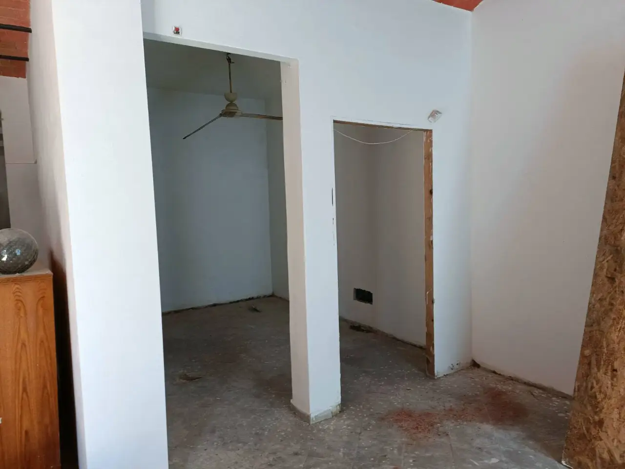 Negozio in Via Vittorio Veneto, Crespina Lorenzana, {3} - Foto 2