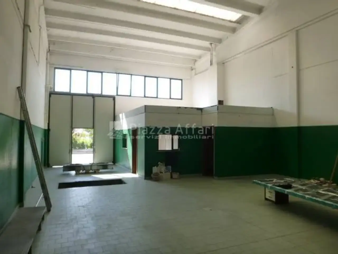 Capannone in Via Gorganza 57, Reggio Emilia, {3} - Foto 1