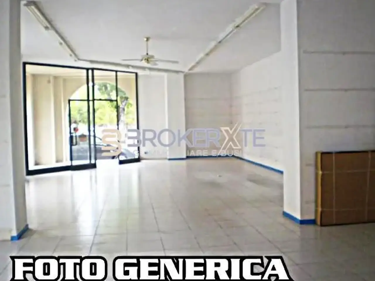 Locale commerciale in , Carrara, {3} - Foto 1