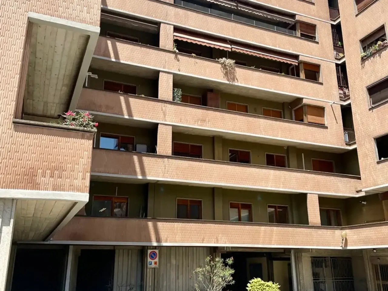 Negozio in Via XX Settembre 72, Perugia, {3} - Foto 1