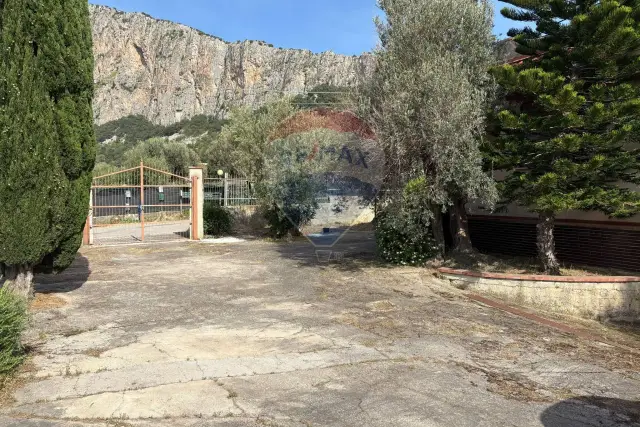 Villa in vendita, Via Don Luigi Sturzo 165, Carini - Foto 1