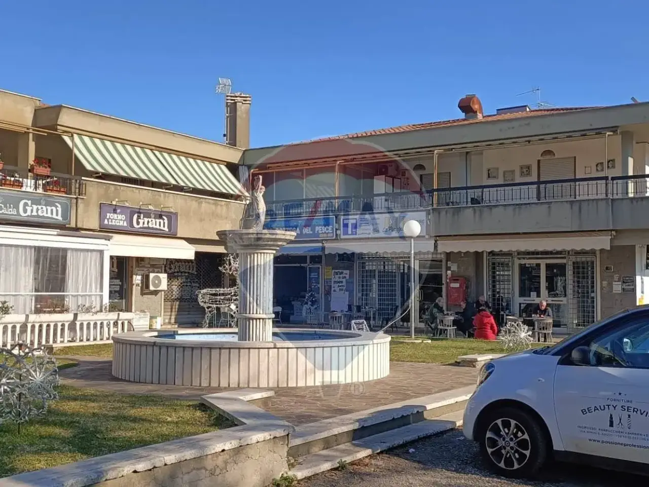 Esercizio commerciale in Via Valle Schioia 144, Anzio, {3} - Foto 2