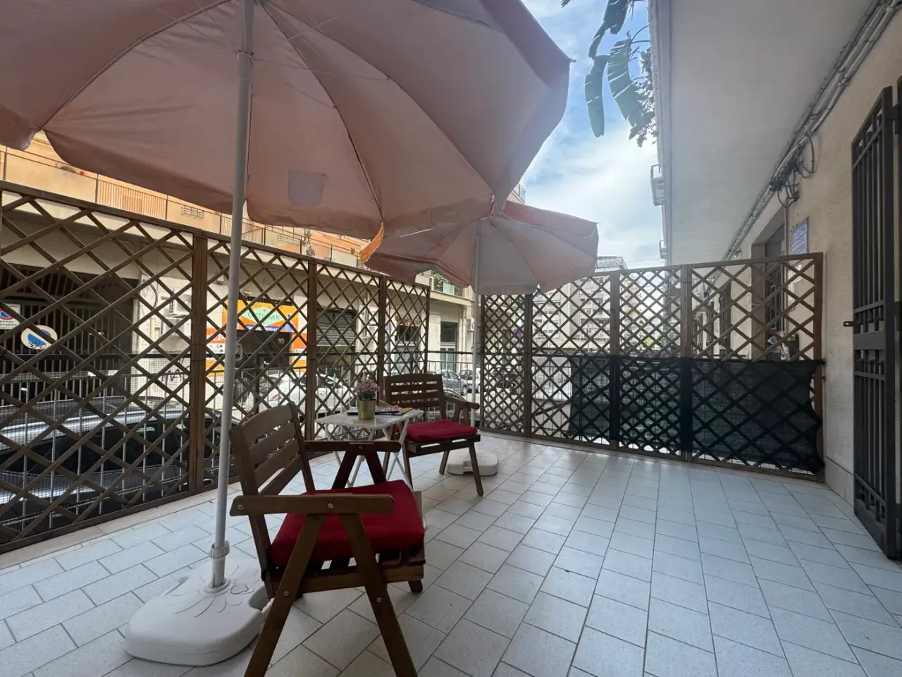 Esercizio commerciale in Via Cagliari  68, Catania, {3} - Foto 1