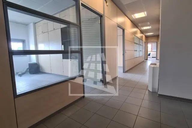insertion image