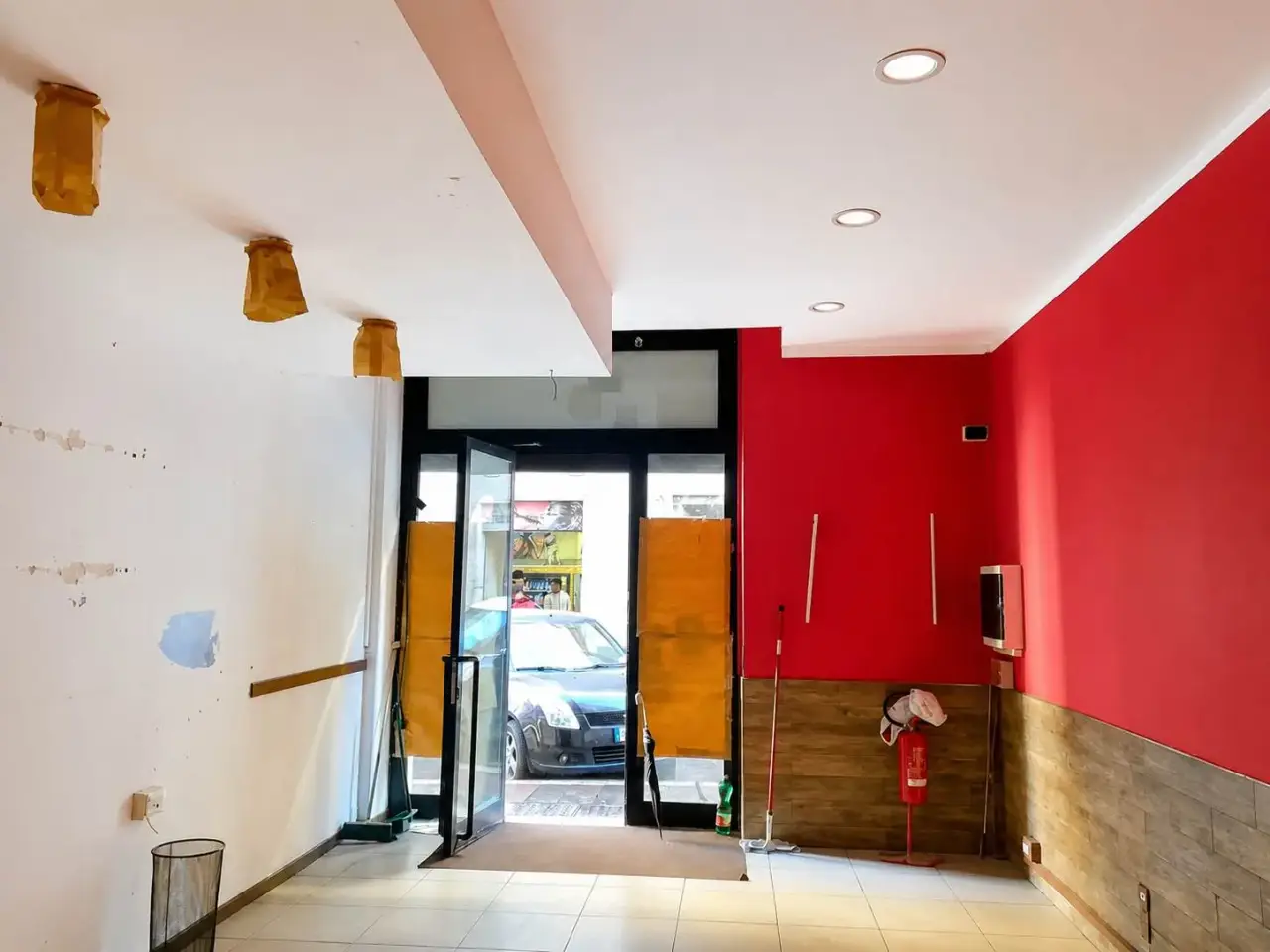 Negozio in Via Cavour, Terni, {3} - Foto 1