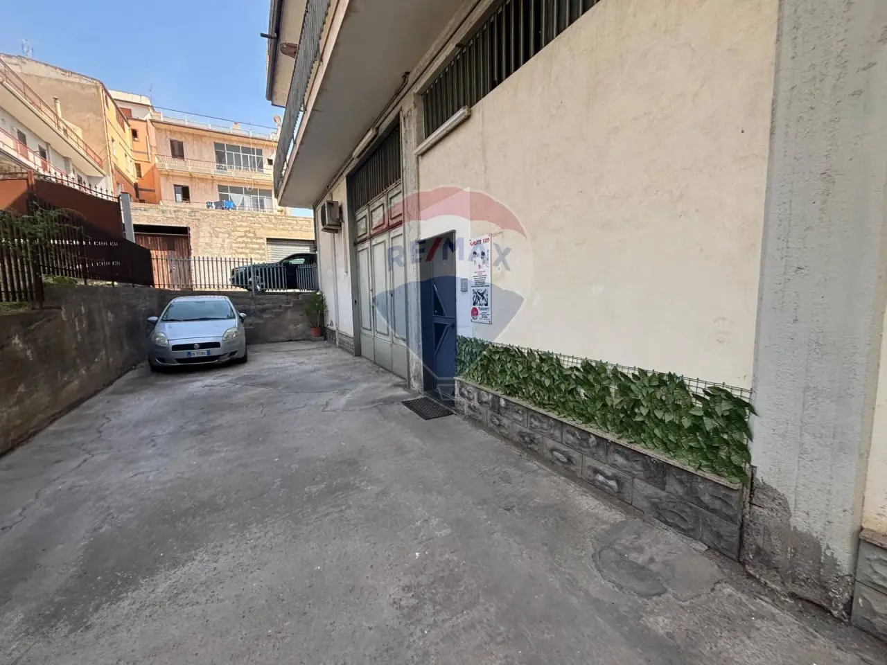 Negozio in Michele Leonardi Greco 100, Santa Maria Di Licodia, {3} - Foto 2